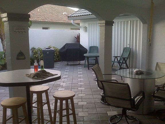 600 Sq Ft Courtyard
