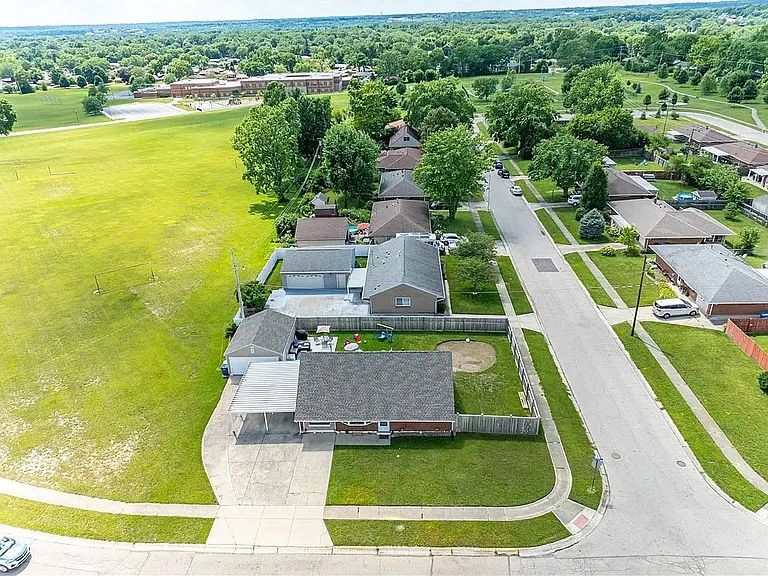 5795 Rosebury Dr — Photo 9