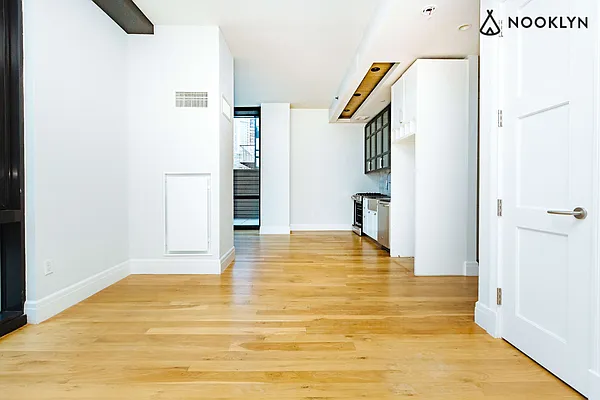 Rented by Nooklyn NYC LLC | media 124