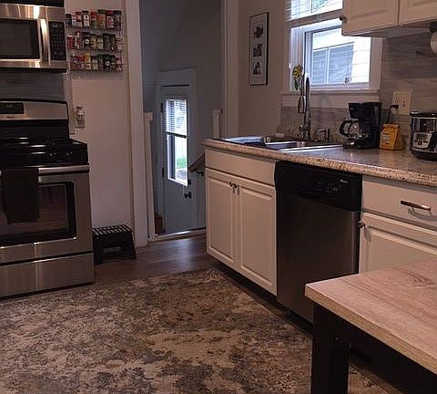 5th image of 511 N Grant St