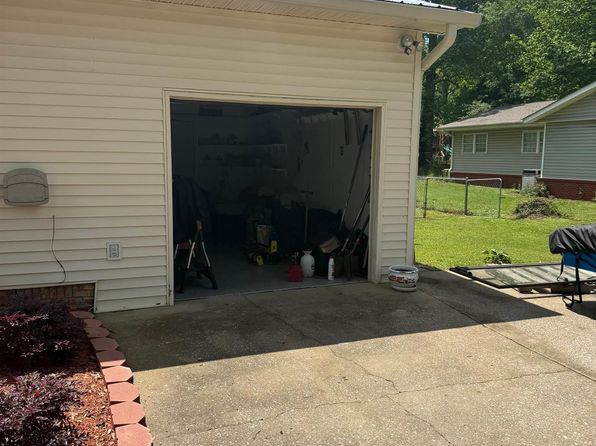 436 Meadowlark Pl, Alabaster, AL 35007