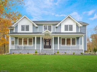 214 Forest Rd, Allendale, NJ 07401