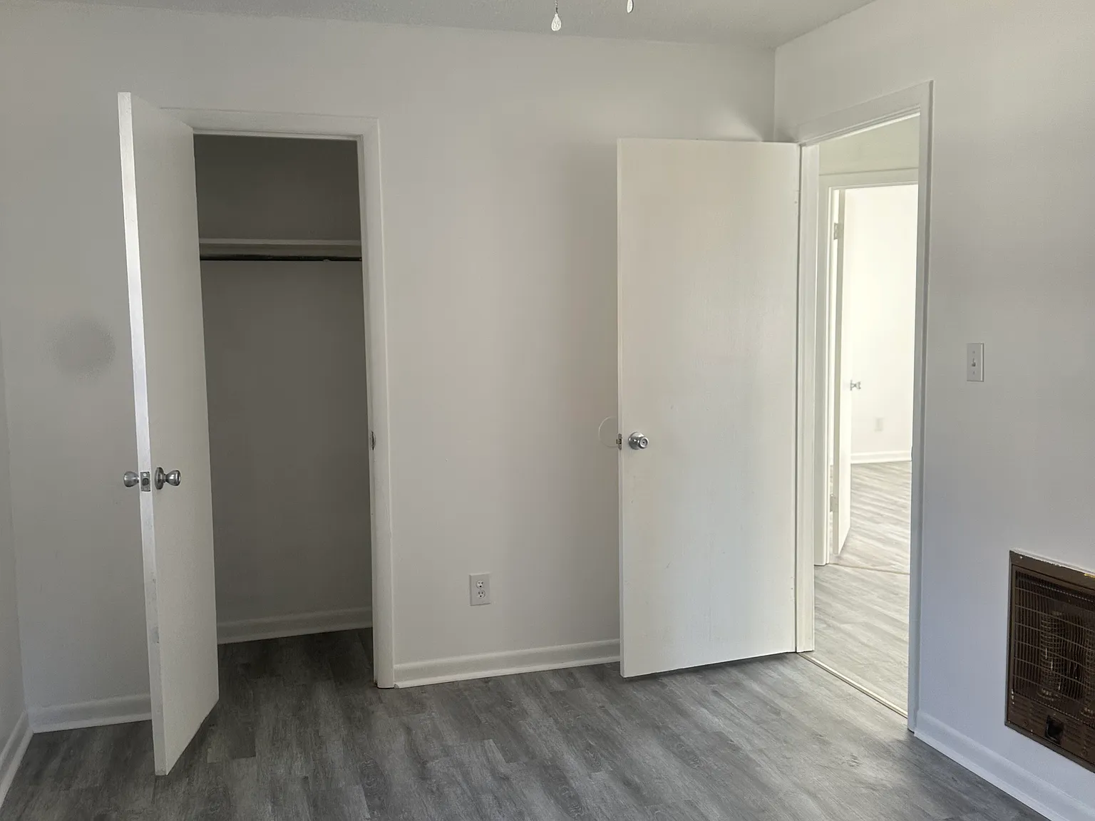 3 bed, 992 sqft, $975 — Photo 4