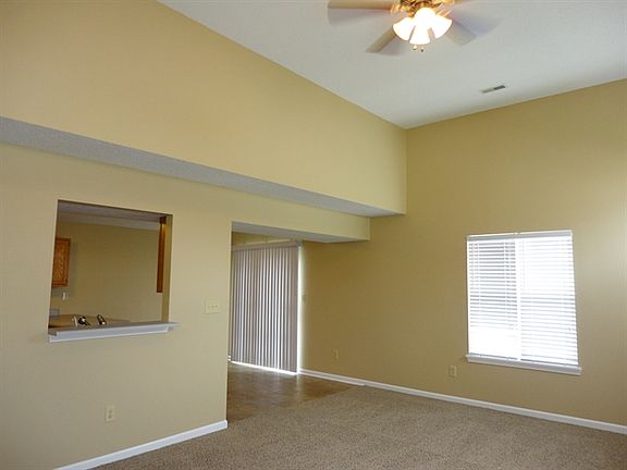 3rd image of 15278 Fawn Meadow Dr