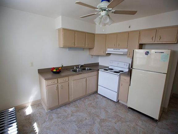 4th image of 11330 S Langley Ave #1