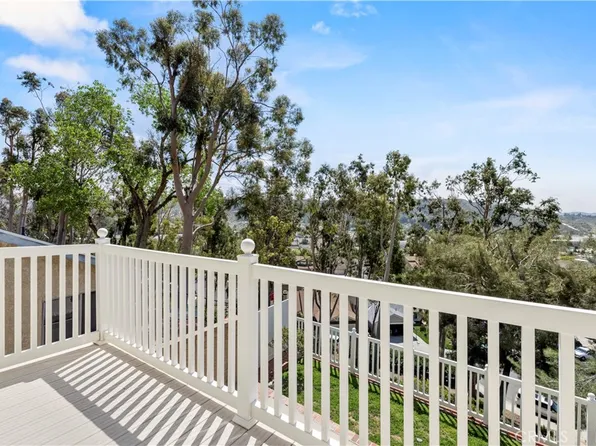 21906 Peppercorn Dr, Santa Clarita, CA 91350