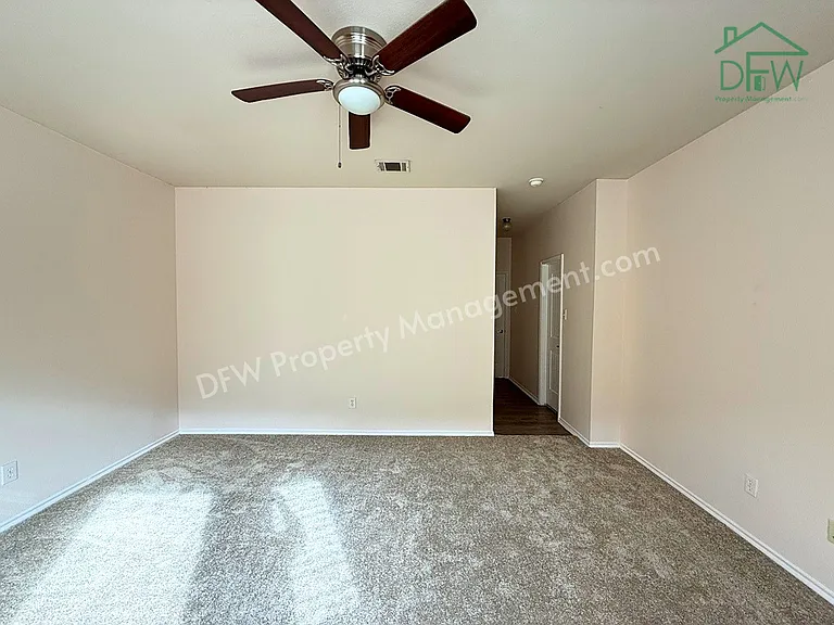 2224 Hummingbird Way — Photo 10
