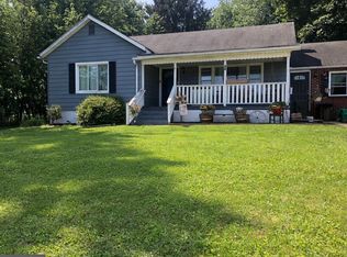 2202 Windsor Rd, Windsor, PA 17366