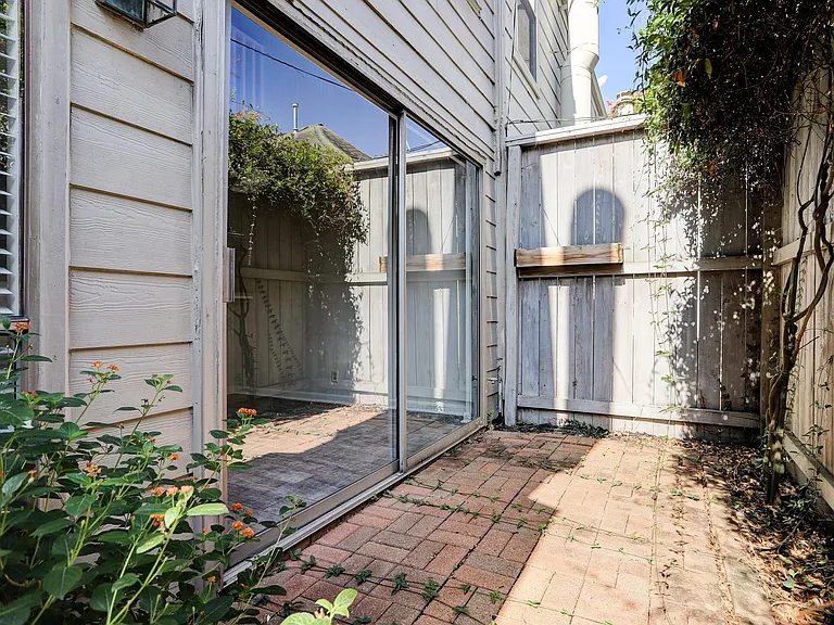 2023 Converse St — Photo 12