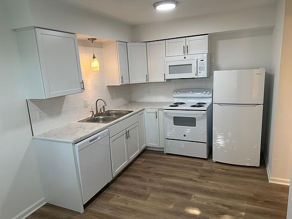 5th image of 9608 Hadley Dr