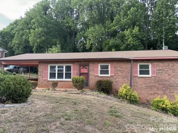 3734 N Lail Ave, Morganton, NC 28655