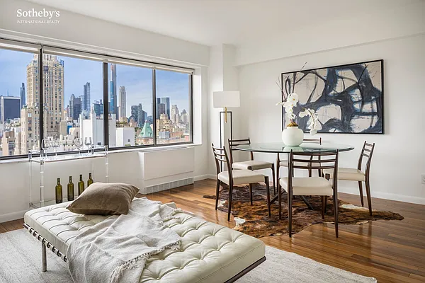 Sold by Sotheby's International Realty | media 5