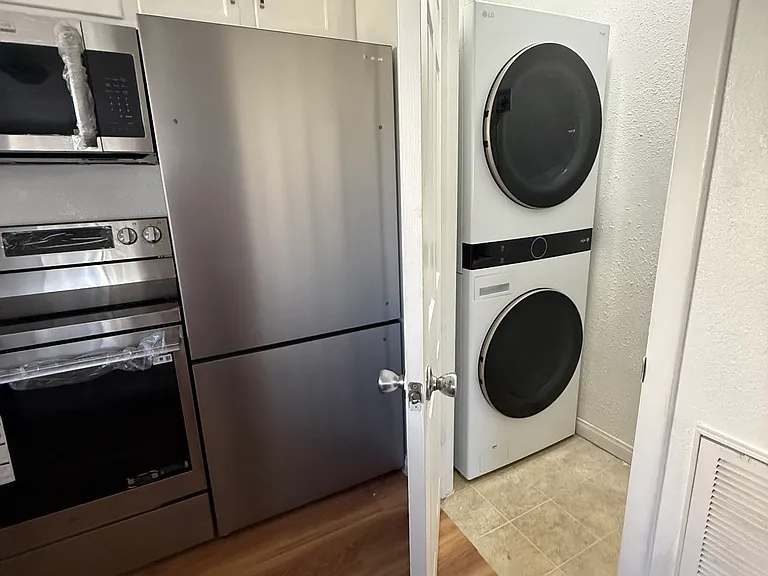 1321 Lorilyn Ave #1 — Photo 7
