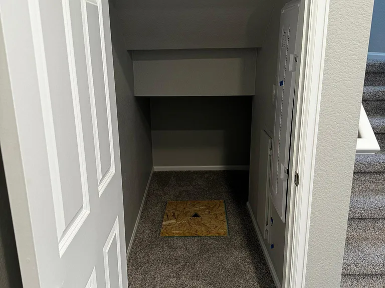 Crawl space