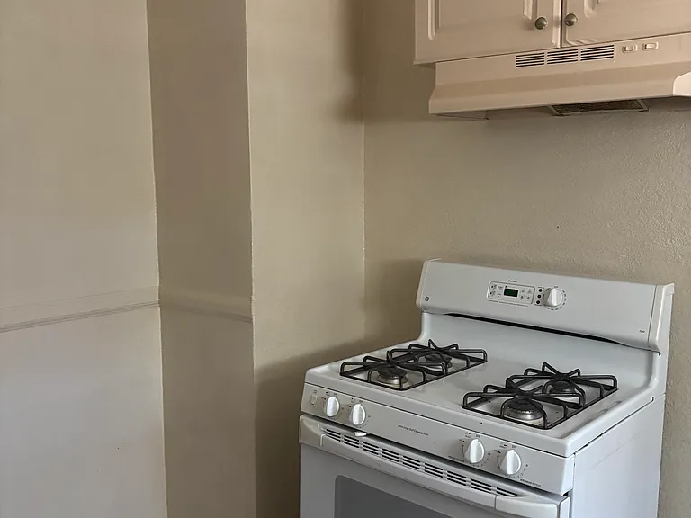 17163 Washburn St — Photo 6