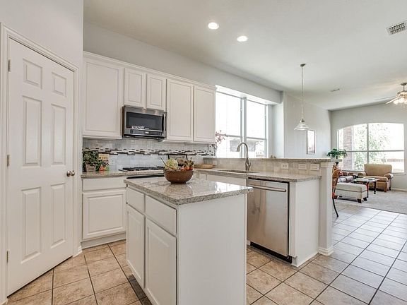 5th image of 11312 Plainview Dr