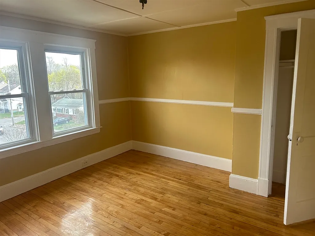 Building Photo - 118 Longwood Ave #3