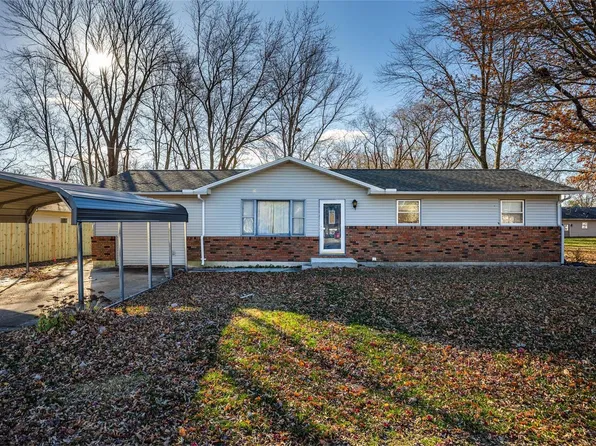 200 E Burton St, Gillespie, IL 62033