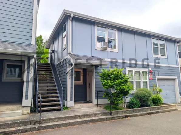 132 SE 119th Ave #5, Portland, OR 97216