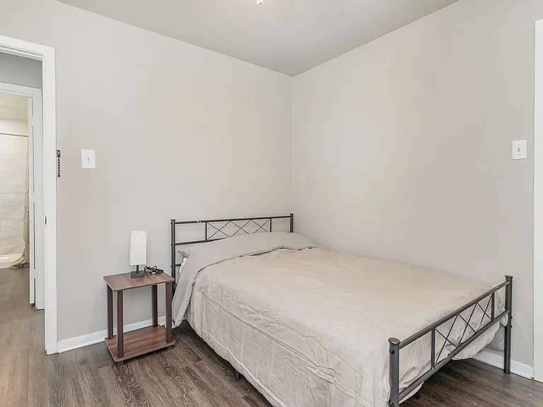 6325 Granbury Rd — Photo 15
