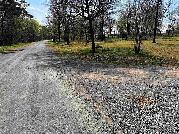 3rd image of 369 County Line Rd