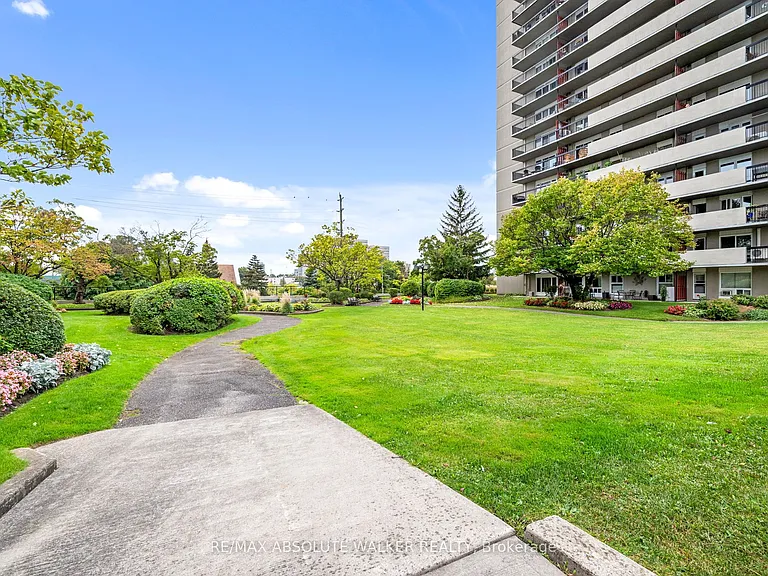 158 C McArthur Ave #1604 — Photo 16