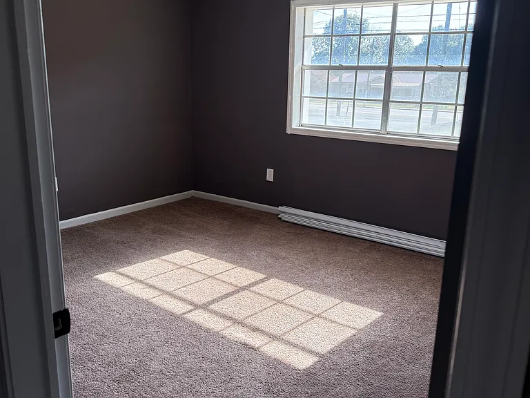 136 Martin Luther King Jr Dr — Photo 4