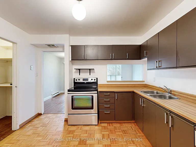 3835 Lake Shore Blvd W #104 — Photo 25