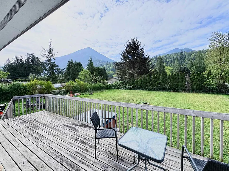 46994 Chilliwack Lake Rd #A — Photo 19