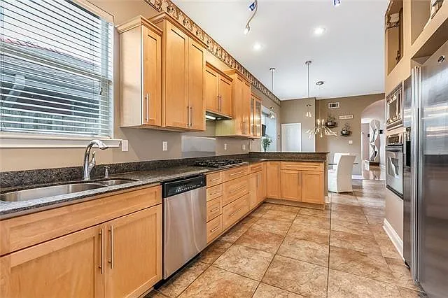 2712 Metairie Heights Ave — Photo 5