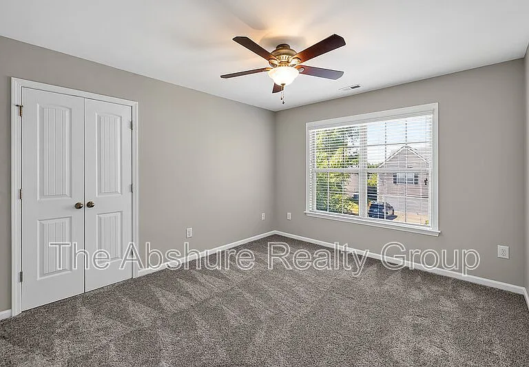 609 Timber Mdw — Photo 34