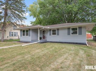 416 2nd Ave, Hampton, IL 61256