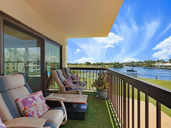 374 Golfview Road #205, North Palm Beach, FL 33408