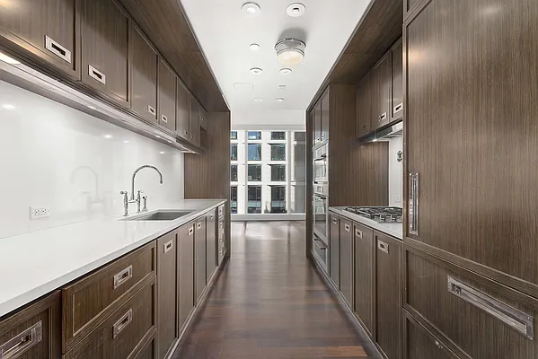 Rented by Vornado Realty Trust | media 40