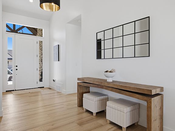 4th image of 923 E Shilow Rd #130