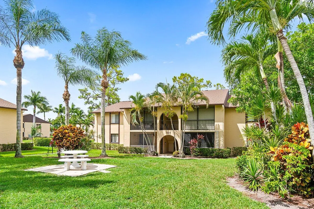 Building Photo - 429 Pine Glen Ln #C-2