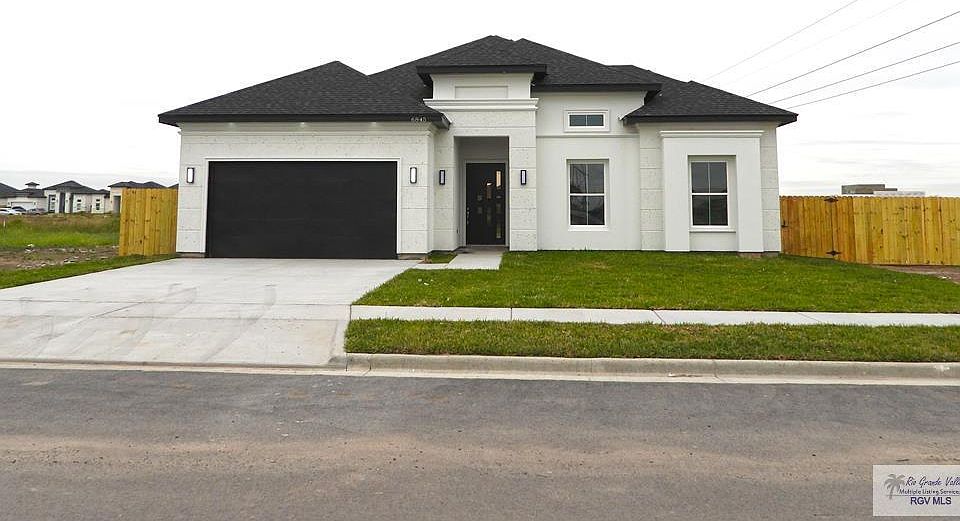 1st image of 6845 Woodlands Ave