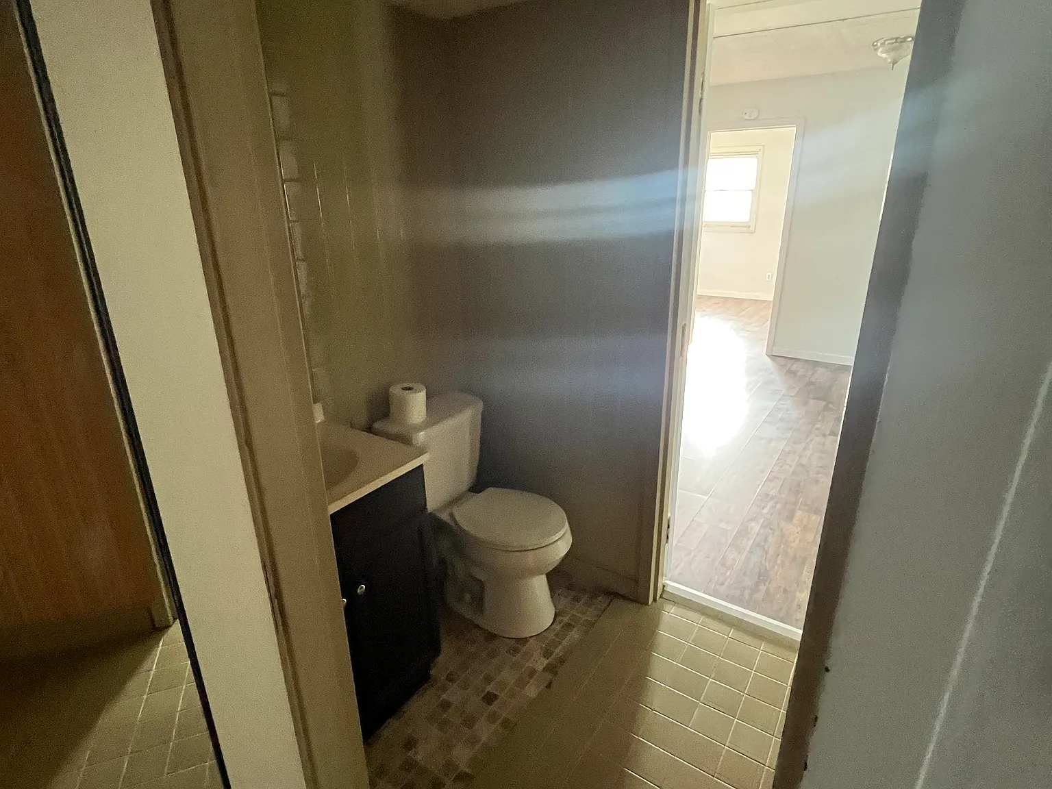 2 bed, 1.5 bath, 900 sqft, $850 — Photo 2