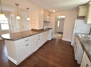 1034 Jackson St, Saint Paul, MN 55117