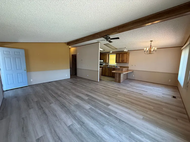13231 E 38th Pl — Photo 11