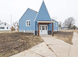 701 S Madison St, Cuba City, WI 53807
