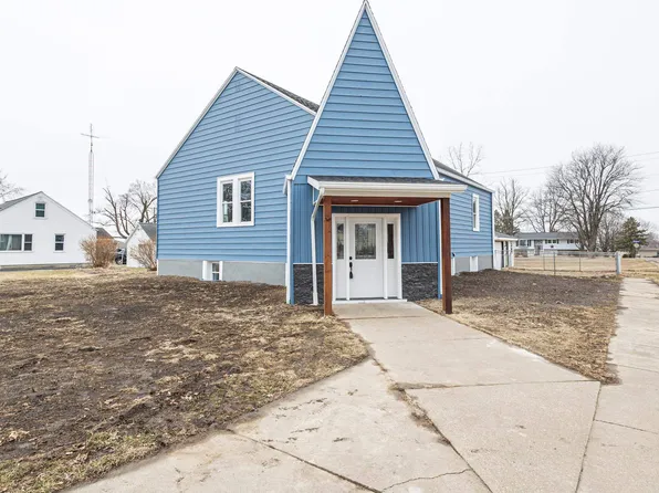 701 S Madison St, Cuba City, WI 53807