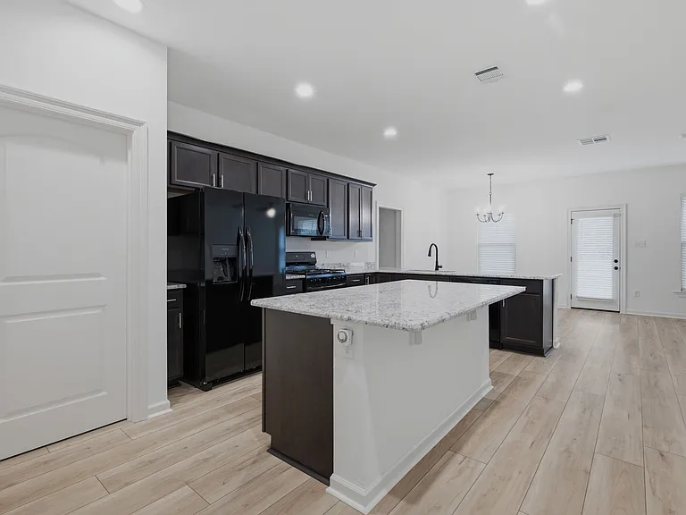 5300 Kramer Ct — Photo 5