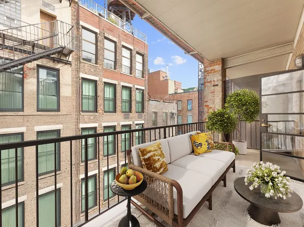 35 East 10th Street image 10 of 10