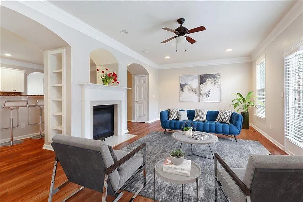 4 bed, 3.5 bath, 2800 sqft, $3,050 — Photo 3