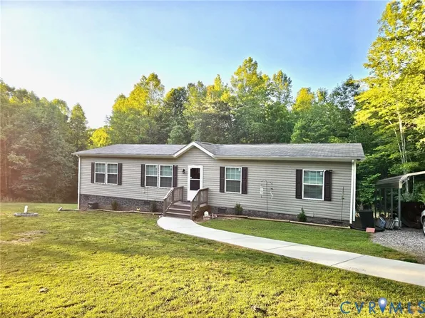 432 Cc Camp Rd, Meherrin, VA 23954