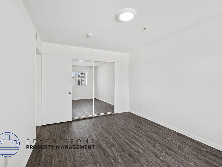 14740 Erwin — Photo 23