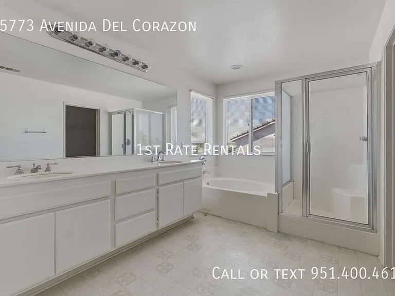 15773 Avenida Del Corazon — Photo 11