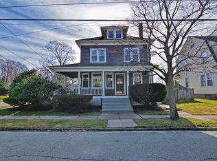 136 Bluff Ave, Cranston, RI 02905