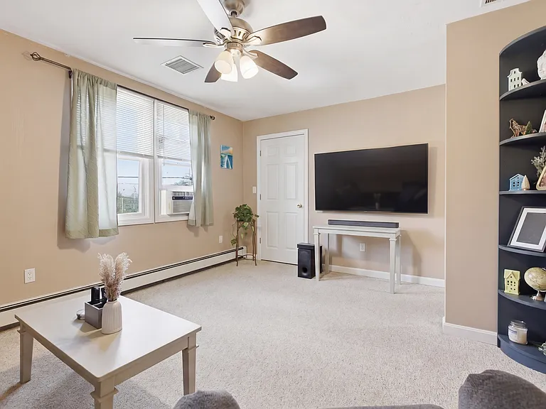 107 Plain St #2 — Photo 9